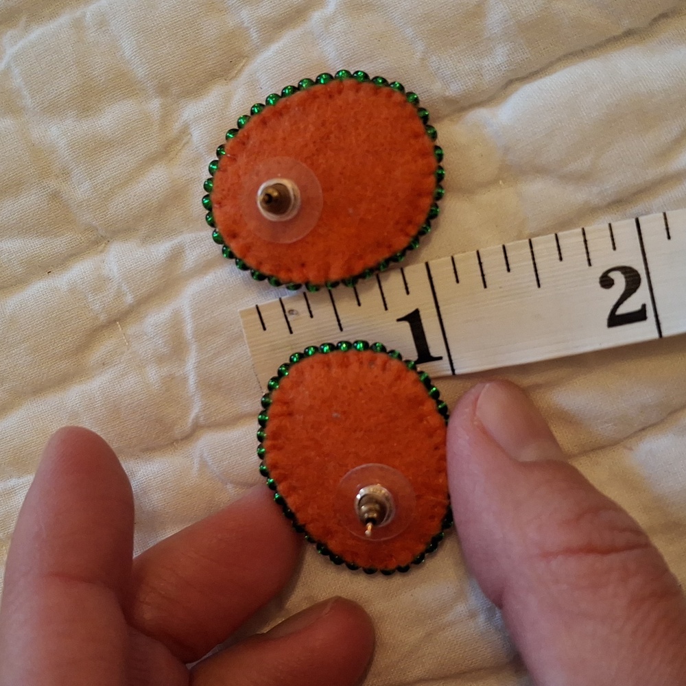 Beaded Papaya Stud Earrings - Picture 3 of 5